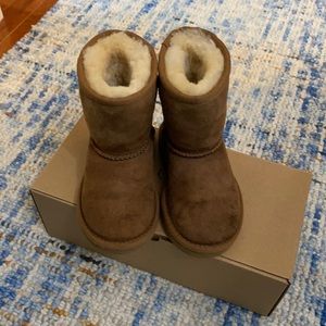 Ugg boots, toddler size 8.
